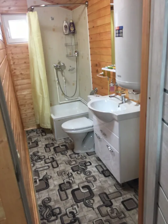 Тихий уголок (Гостевой домик 3)