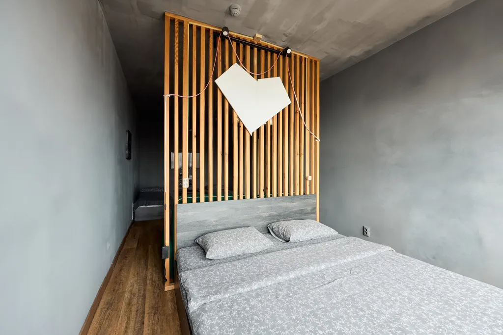 9-местные апартаменты с РSP4/3 c игpами, неонoвой подcветкой