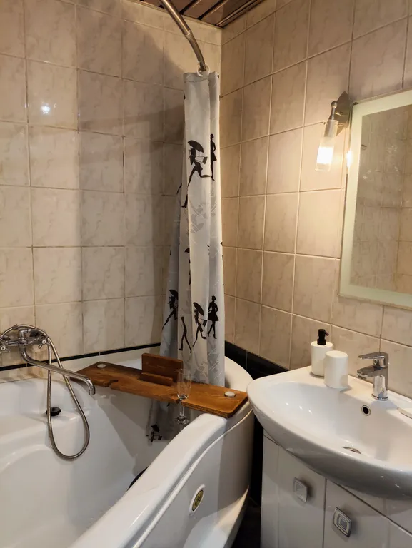 Коттедж Удивительный дом, студия, вход с улицы — Казань