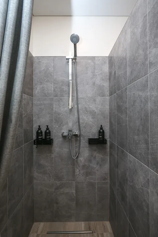 Дом у озера Белая Дача