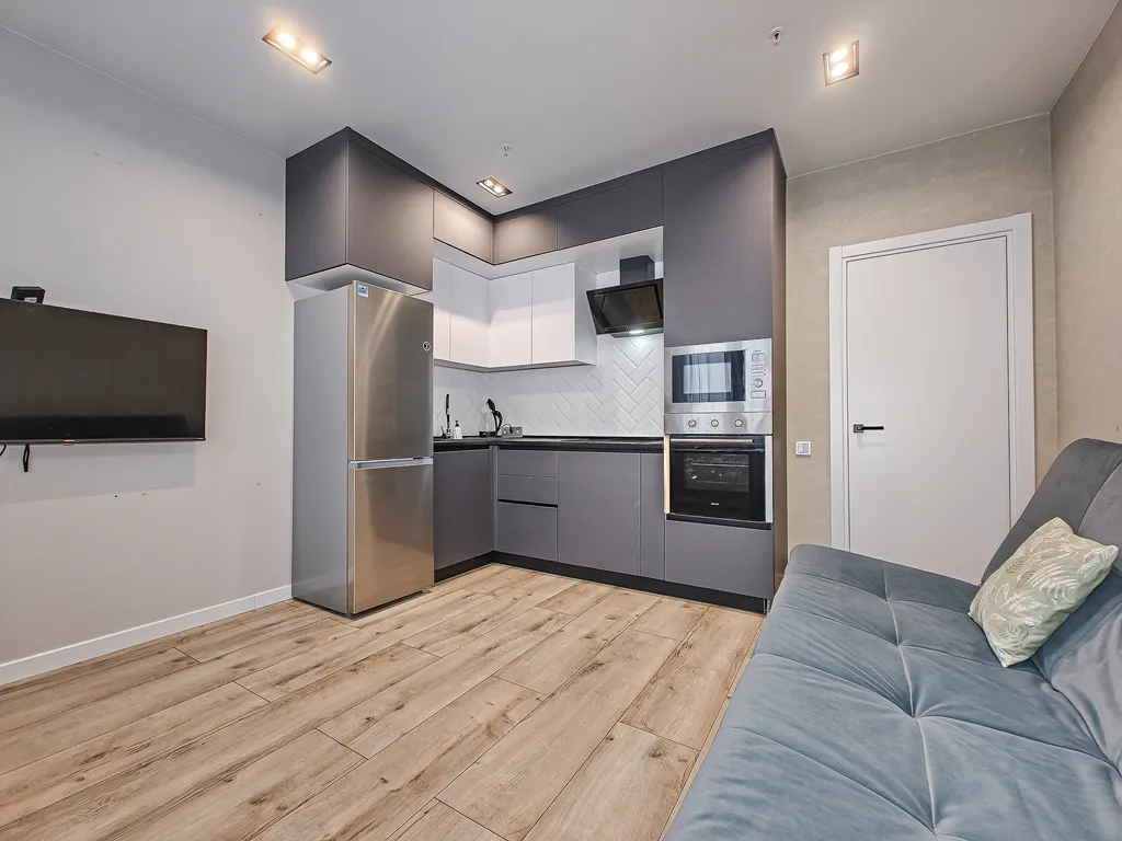 Квартира Двухкомнатная студия с шикарным видом на реку Михайловской набережной — аренда посуточно в Новосибирск