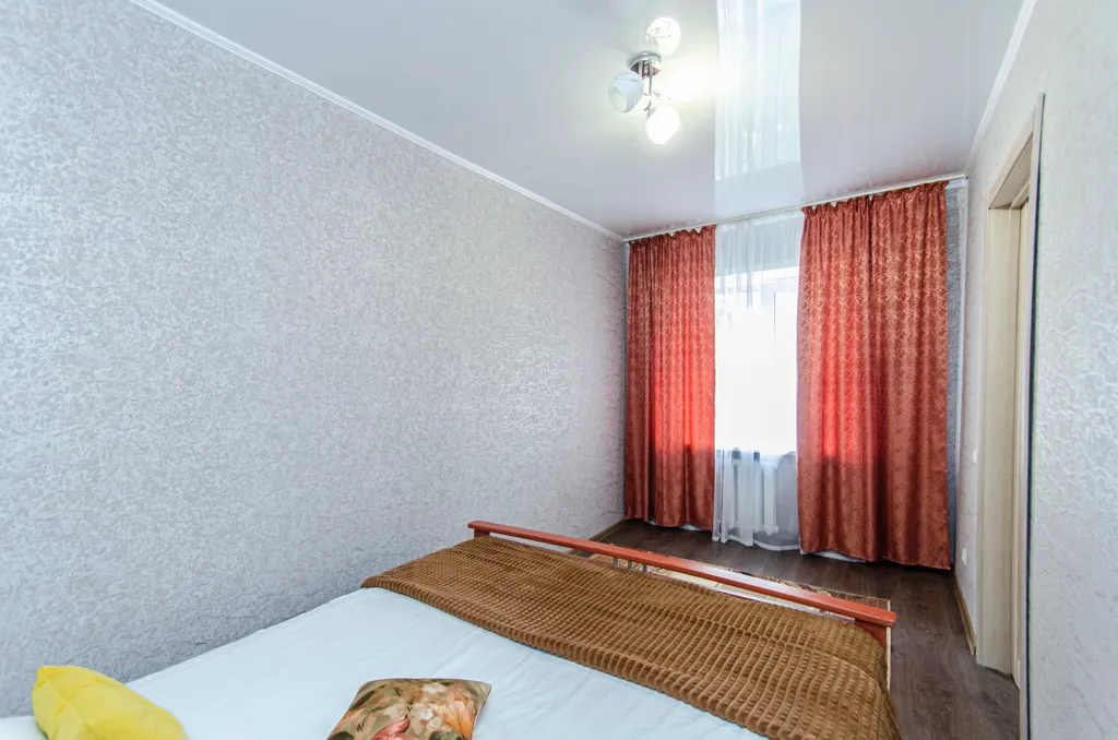 В центре Фокинского района