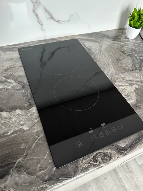 Просторная студия с красивым видом