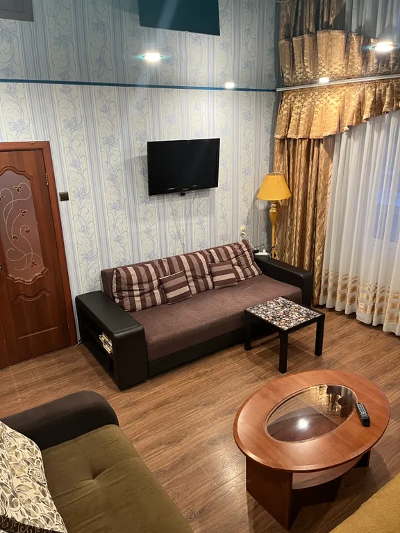 Уютная двухкомнатная квартира в центре города