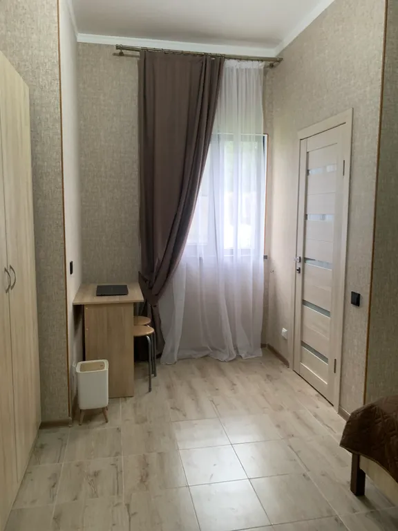 Комфортабельный дом с бассейном с видом на горы