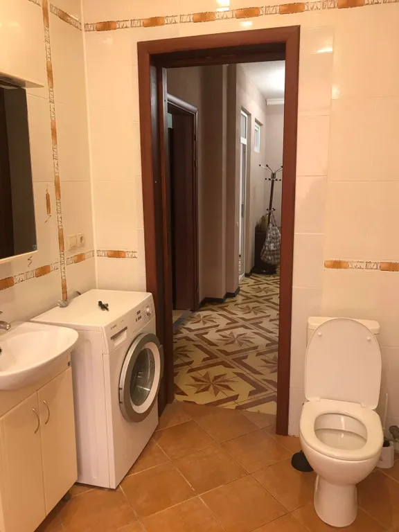 Квартира Большая комната в просторной 3-х комнатной квартире — Сочи