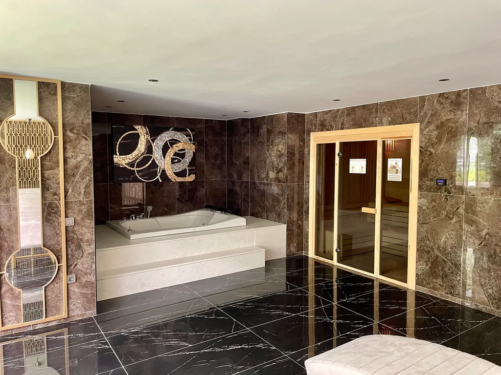 Luxury Flat 300m to the Beach