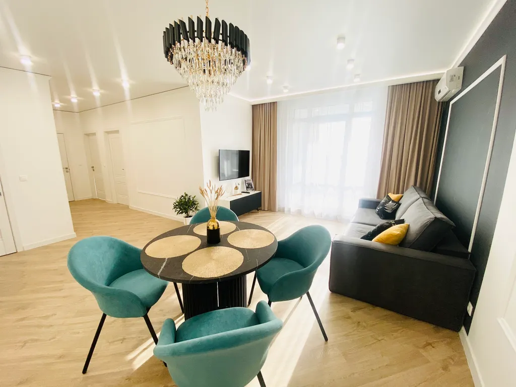 Уютная видовая квартира в центре на набережной — аренда посуточно в Ижевск