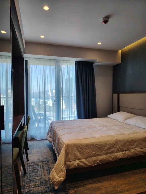 Премиальная студия на первой линии 3122