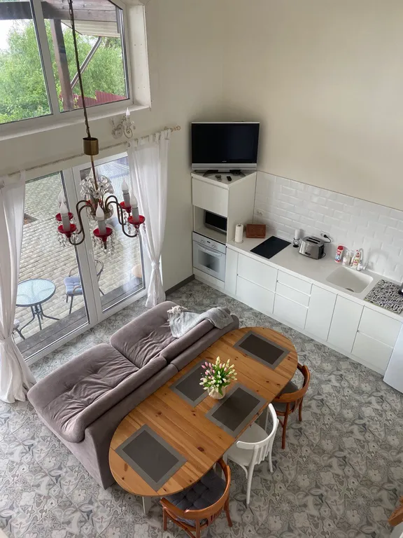 Дом на берегу озера Селигер в сосновом бору