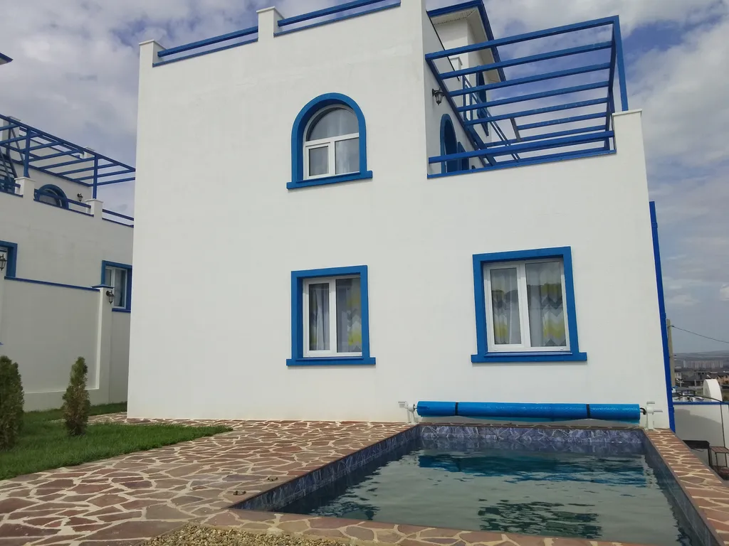 Вилла с бассейном