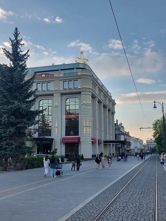 Уютная квартира в центре города на набережной