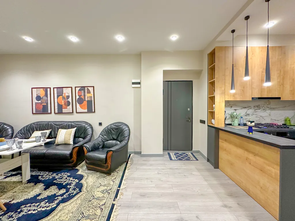 Three-room quiet corner