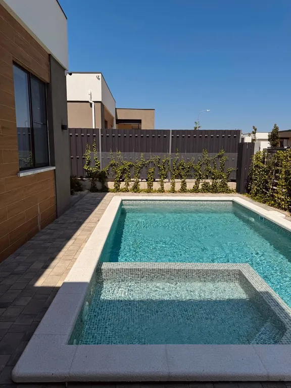 Дом с бассейном и террасой в 12 минутах от моря - House of hedonist