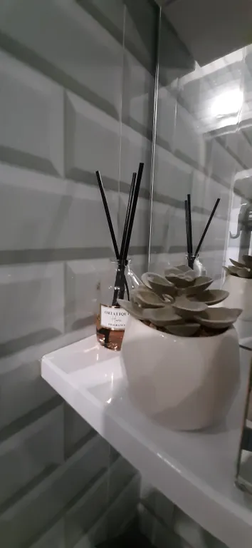 Уютная и светлая квартира рядом с кинотеатром и сосновым парком