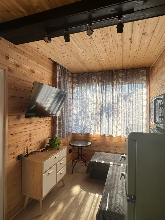 Дом под грецким орехом