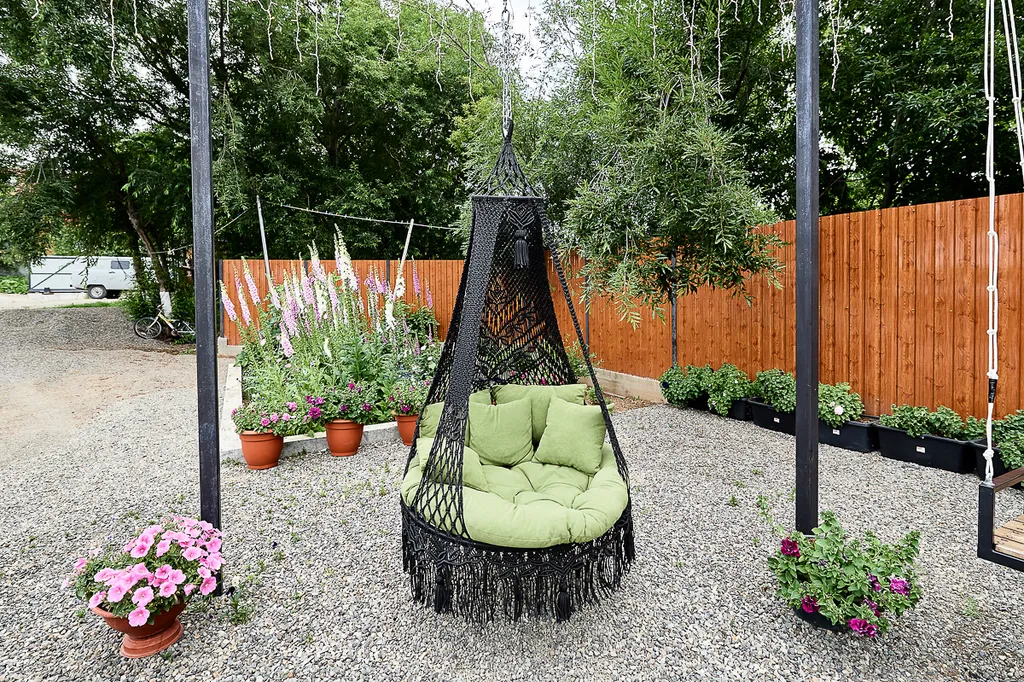 Домик с бассейном ААГ