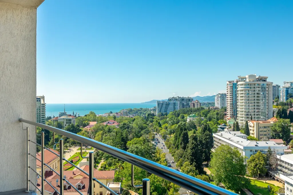 Апартамент с 2 спальнями и с 2 балконами