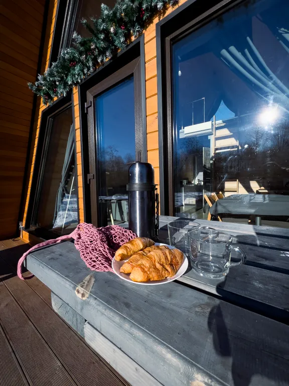 Коттедж Треугольный коттедж на берегу реки Лава — Ручьи