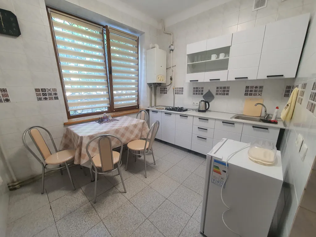 Квартира Квартира Уютный номер с отдельной кухней и санузлом — Феодосия