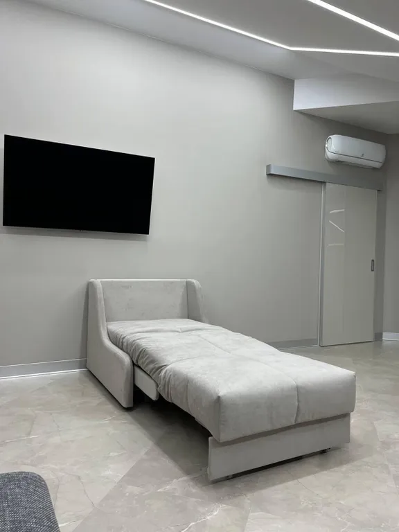 Новая с дизайнерским ремонтом квартира