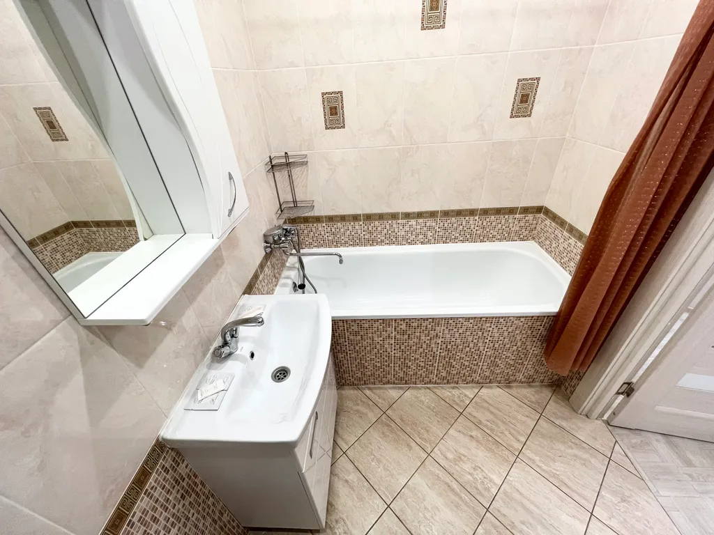 1-к квартира в новом доме возле Московской площади