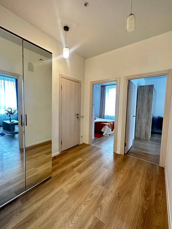 Светлая уютная трехкомнатная квартира