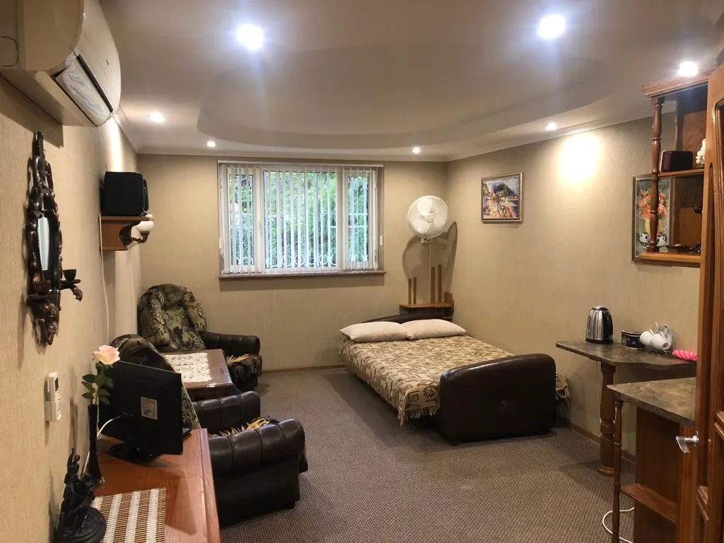 Коттедж 1-комнатный Дом — Сочи