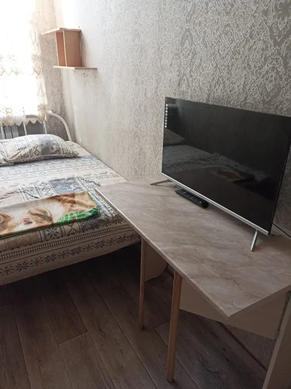Уютная комната для одного, Площадь Авиаторов