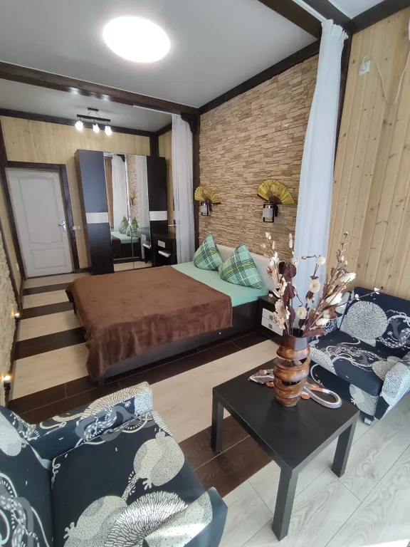 Эллинг на берегу моря