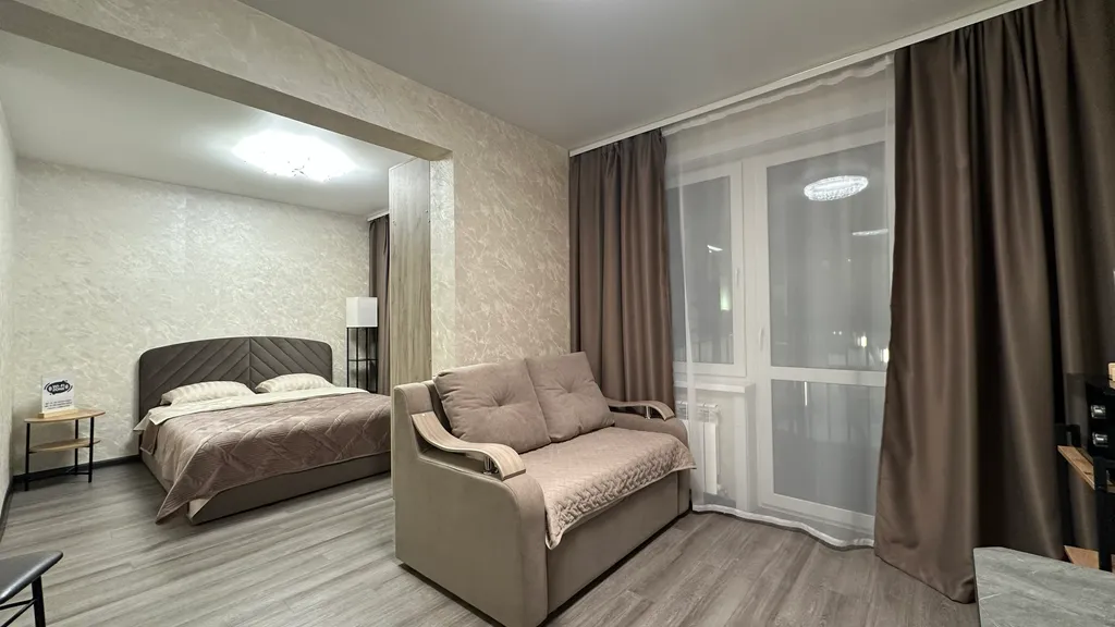 Однакомнатная светлая квартира — аренда посуточно в Иркутск