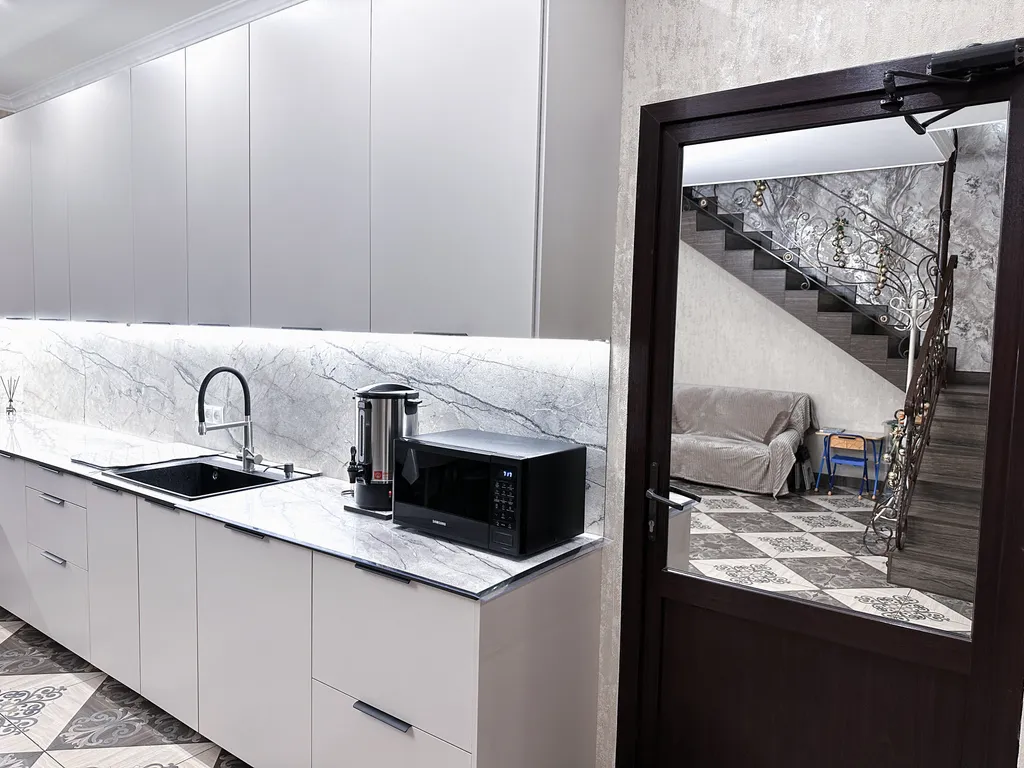 Дом с бассейном и баней в Самаре