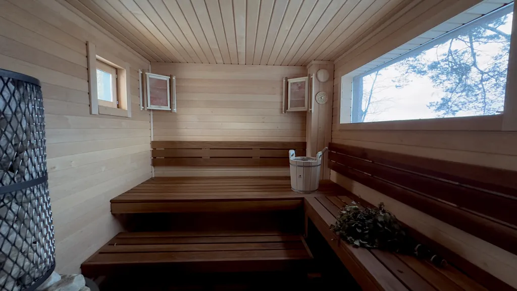 Коттедж Уютный дом на берегу озера — Плодовое