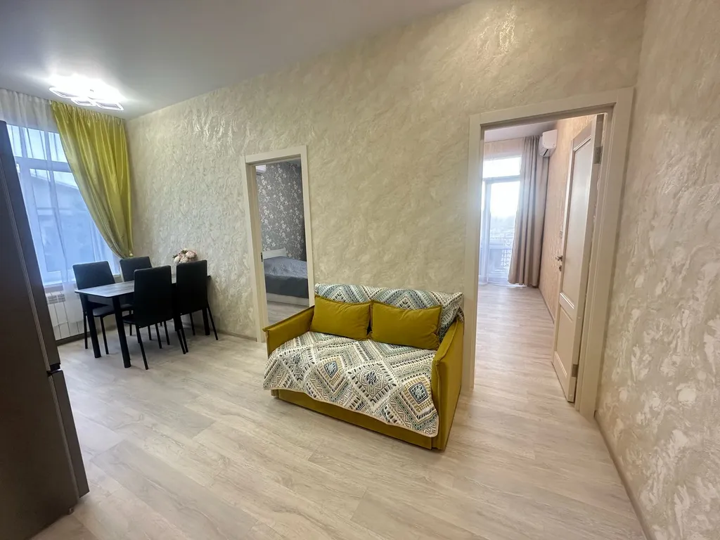 Квартира Двухкомнатная квартира с видом на зелень — Адлер