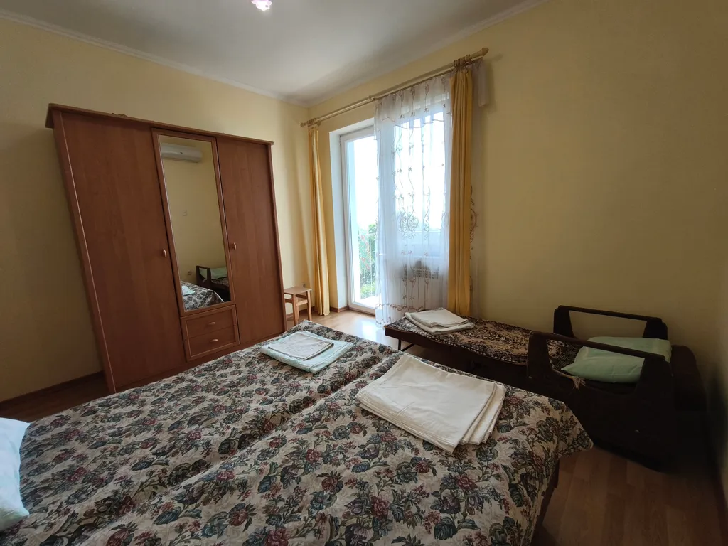 Уютная 2-х комнатная квартира в частном доме с бесплатной парковкой