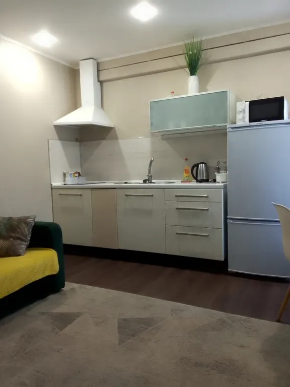 Часть дома с двором и мангалом