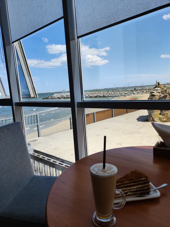 Двушка у моря