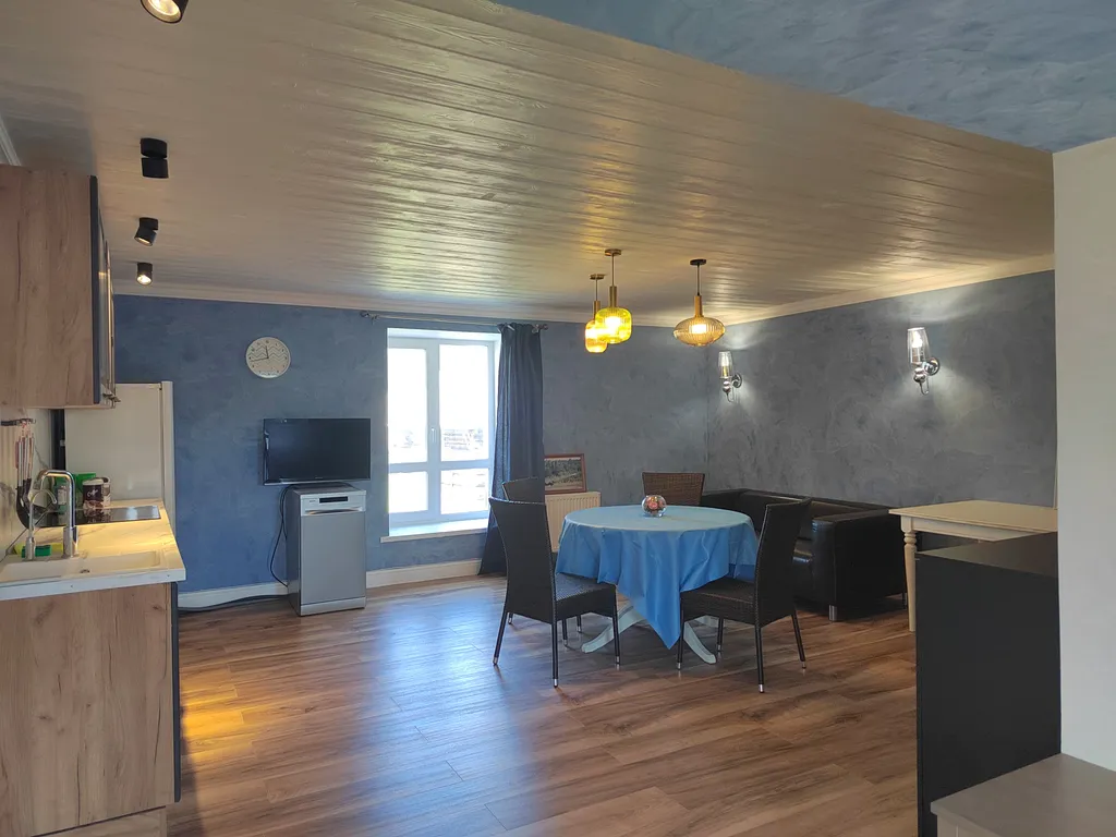 Дом коттедж с дизайнерским ремонтом