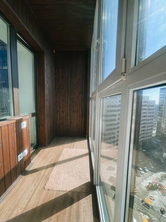 Студия с видом на лес