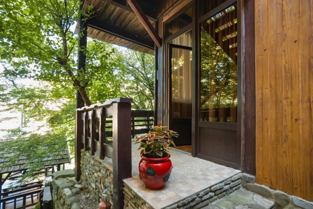 Коттедж с кухней