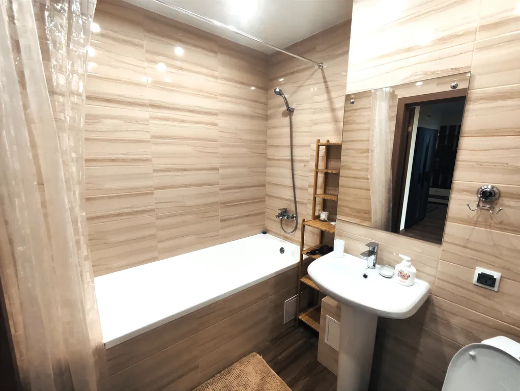 Двухкомнатная квартира Студенческая Сибирь-Арена Областная Больница