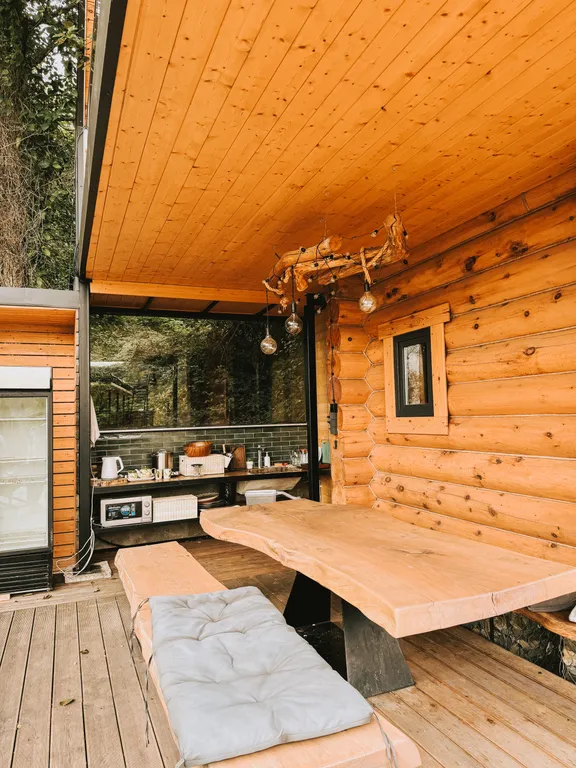 Загородный комплекс с бассейном, баней на дровах и горячим чаном