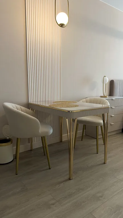 Шикарная, светлая, чистая студия в центре города с видом на Амур