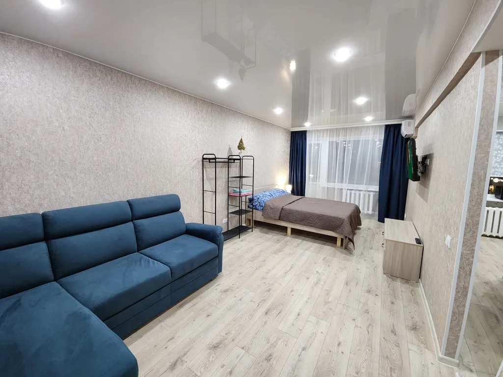 Уютная двухкомнатная квартира в центре — аренда посуточно в Великий Новгород