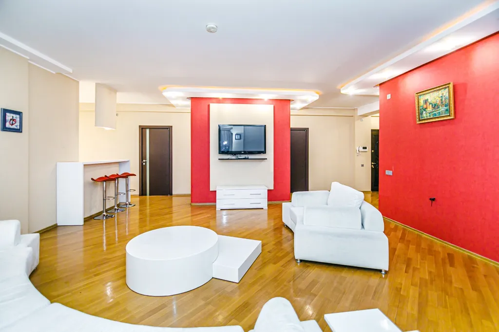 Lux family apartment