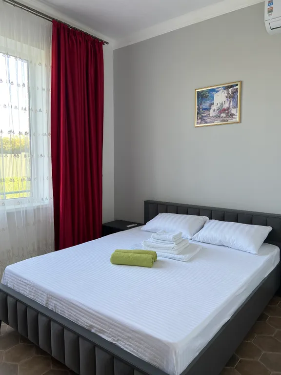 Villa Rai, уют и отдых в окружении дубового леса с теплым бассейном