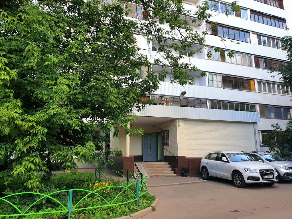 Квартира Уютная квартира рядом с метро ВДНХ в тихом дворе с парковкой — Москва