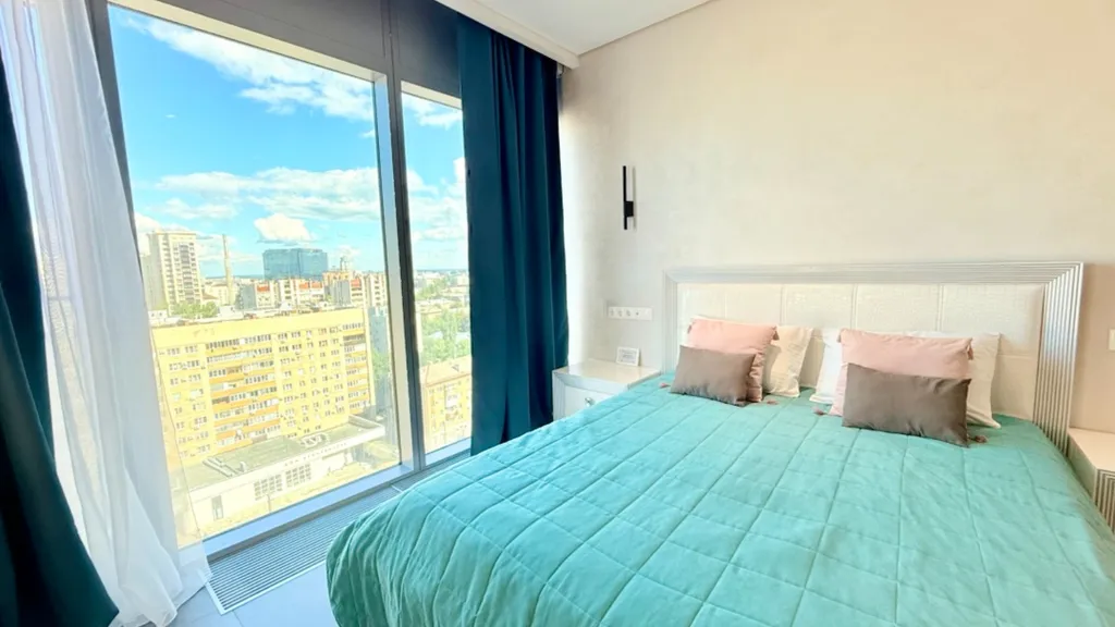 Квартира видовая в резиденции галерея Чижова, в центре города