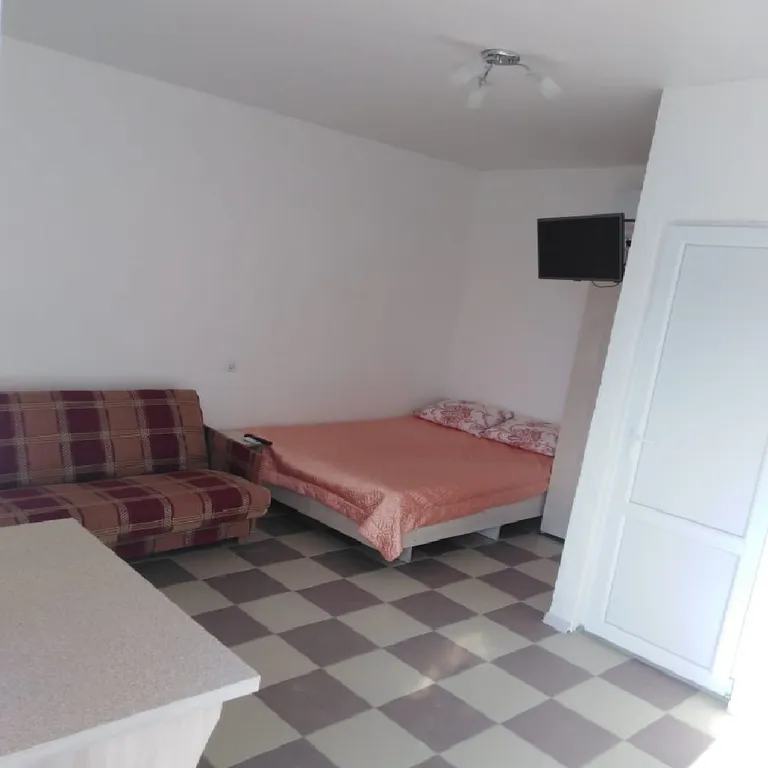 Квартира Апартаменты-студия, второй этаж — аренда посуточно в Евпатория