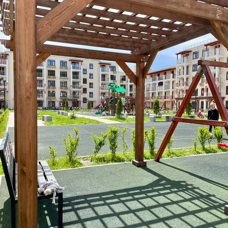 Уютная квартира расположения у живописного пригорья